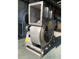 100米全自動(dòng)噴霧機(jī)的效果