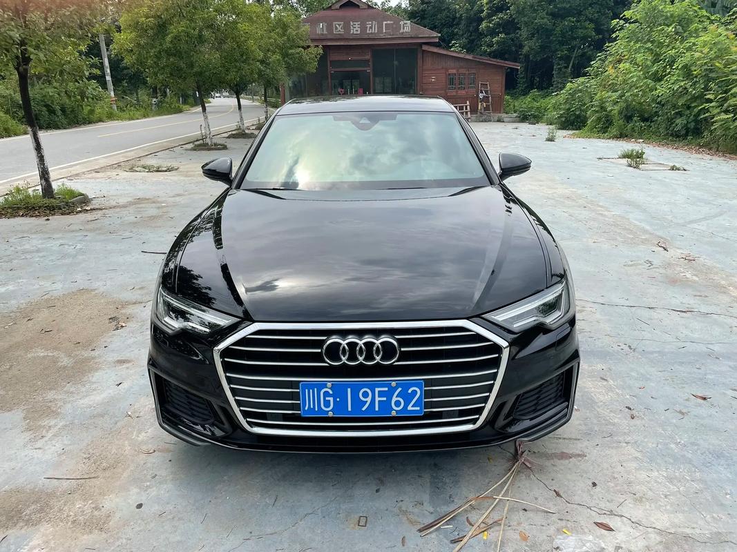 全成都汽車租賃 商務(wù)出行、家庭自駕、婚慶用車，免費(fèi)取送22款車型任您選
